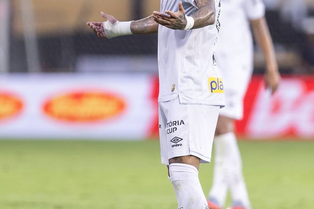 Neymar ao serviço do Santos