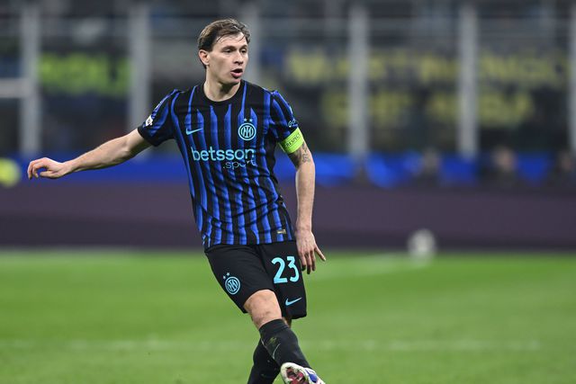 Barella culpa penálti de há meses pela eliminação do Inter: «É assim a nova Champions»