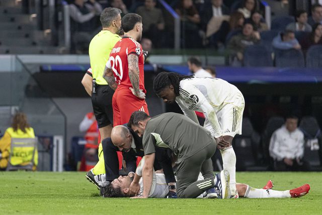 Arbeloa faz atualização sobre Asencio após choque arrepiante frente ao Benfica