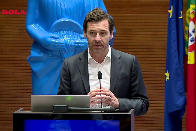 Villas-Boas explica papel pensado para o diretor do desporto