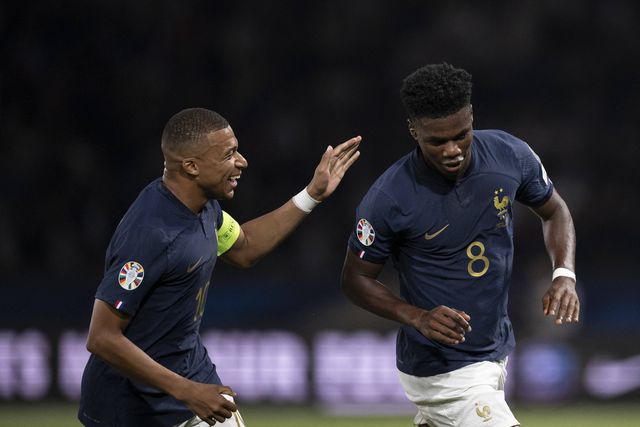 Mbappé comenta 'deslize' de Tchouaméni: «Joguei contra a Real Sociedad, agora Barcelona...»