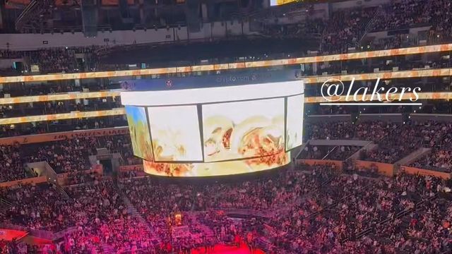 Otamendi mostra como se faz na NBA