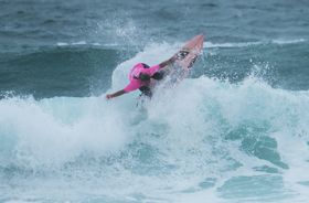 Yolanda Hopkins fica-se pelos oitavos de final em Peniche 