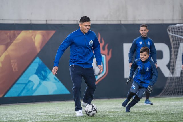 Evanilson visitou jovens da Dragon Force Fortaleza (vídeo)