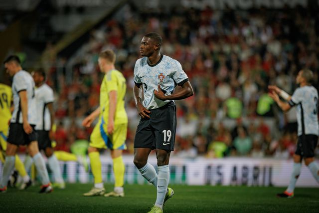 Nuno Mendes e Matheus Nunes de fora do treino