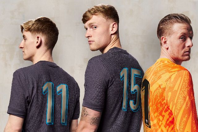 Inglaterra vai jogar sem nomes nas camisolas por causa do Alzheimer