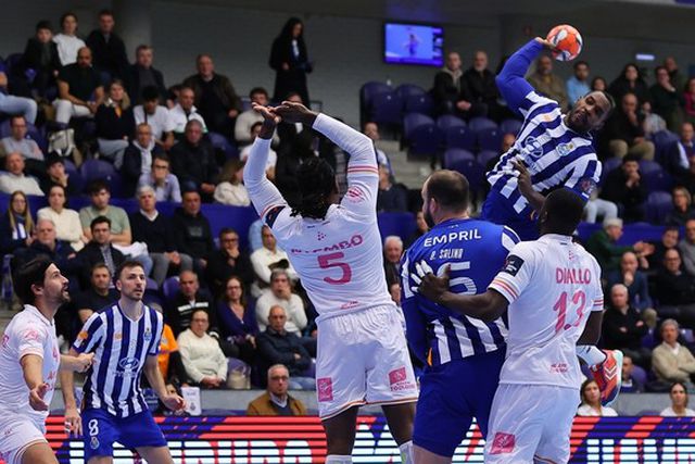 Dragões levam sete golos de vantagem para Toulouse