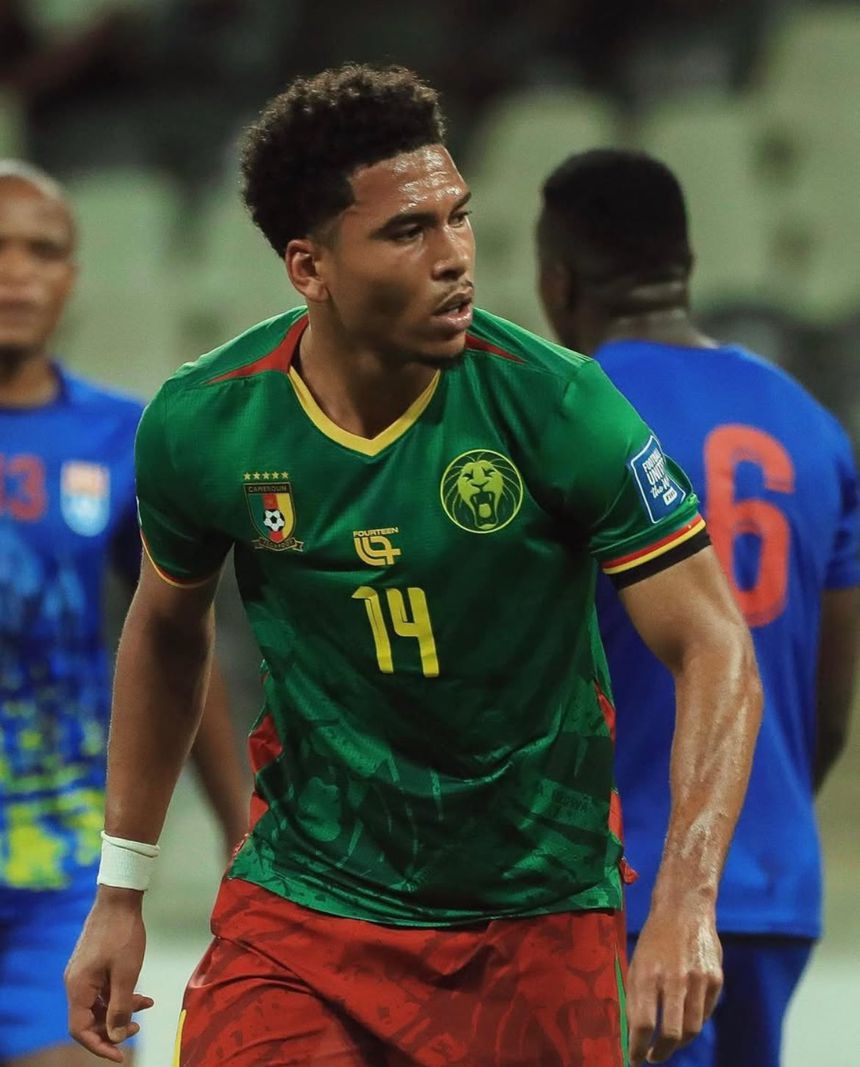 Namaso foi titular contra a Líbia