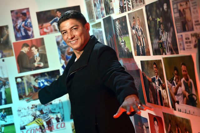 Jardel a A BOLA: os dois grandes candidatos ao título no Brasil