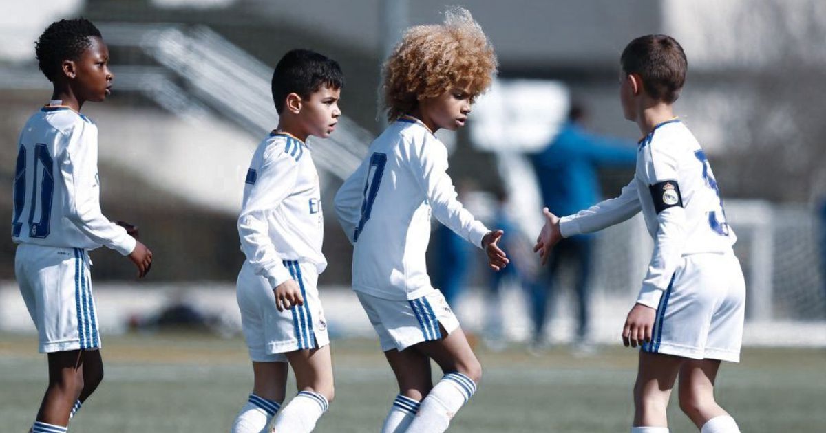 O pai não vingou no Benfica e no Real Madrid, mas o filho promete... (vídeos)