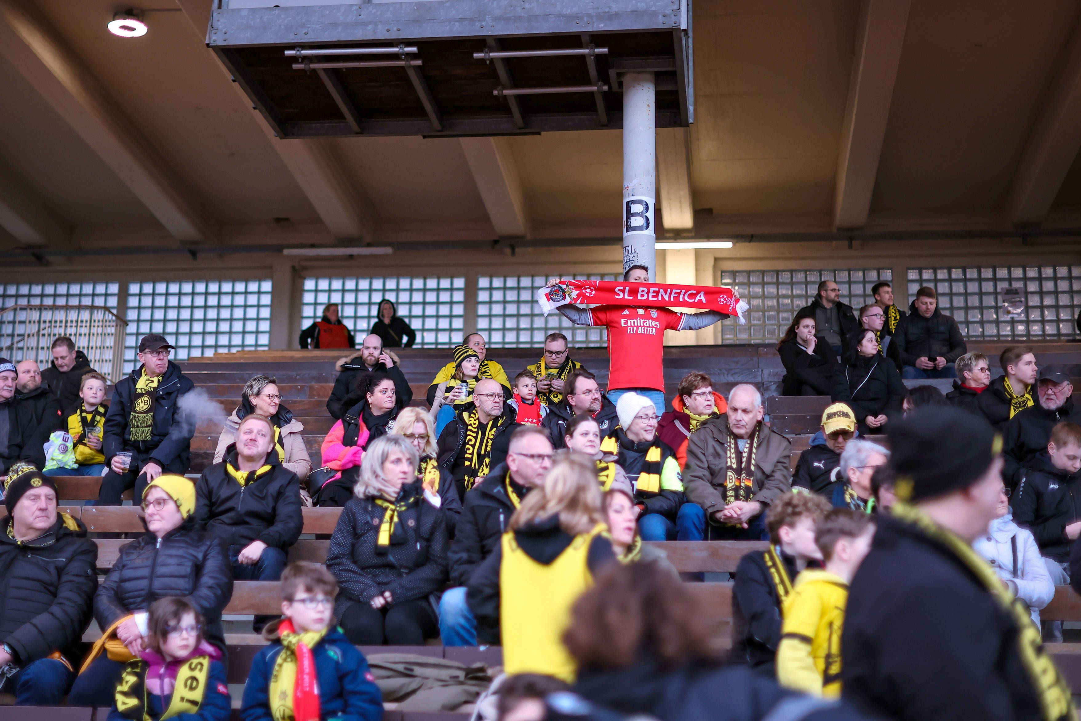 Muitos portugueses em Dortmund - Foto: IMAGO