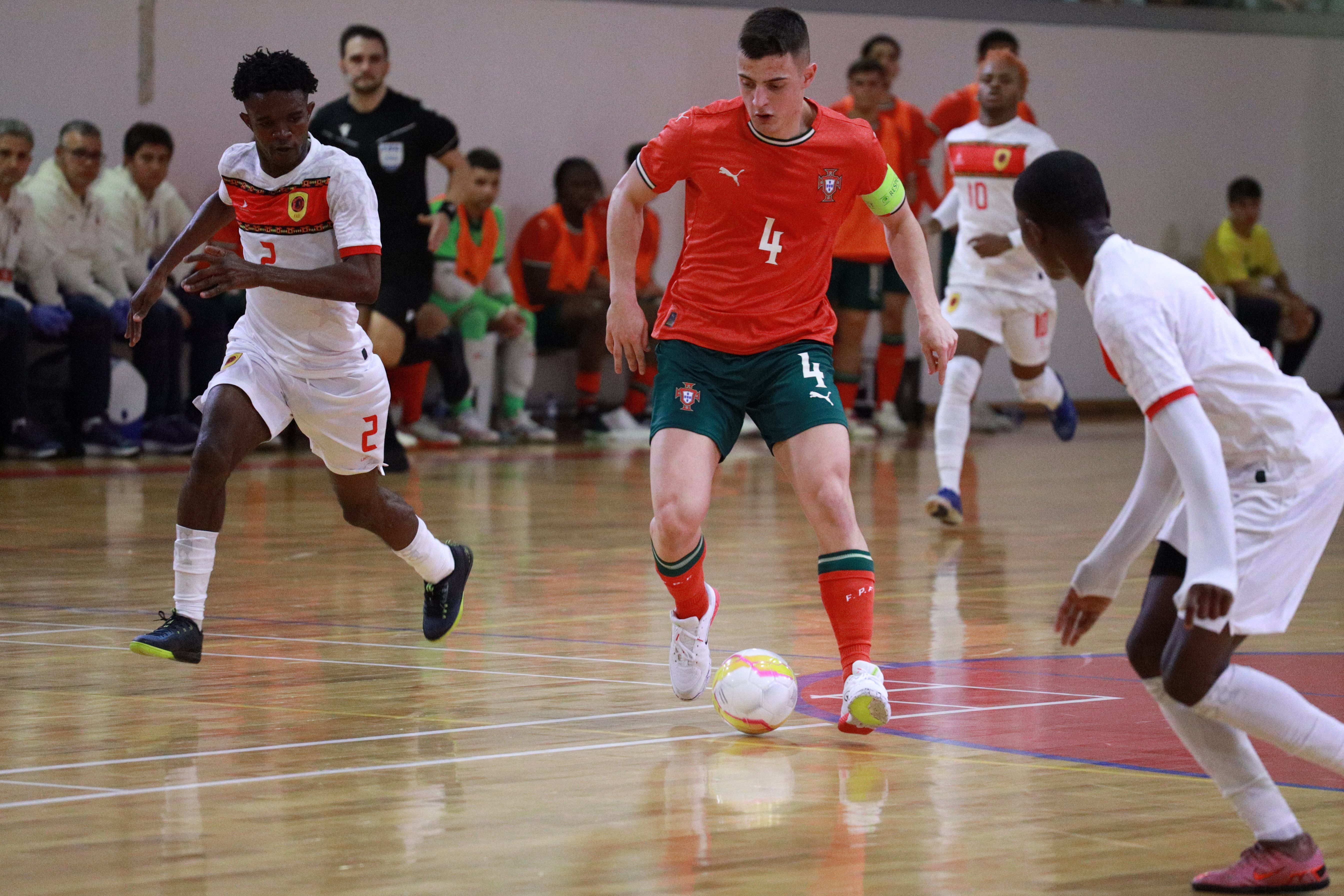 Angola volta a defrontar esta quarta-feira, às 18 de Portugal, 19 de Luanda, a seleçao sub-23 de Portugal