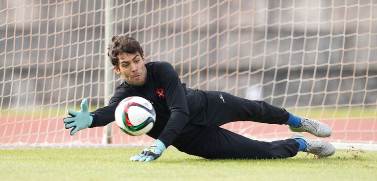 Hugo Ventura (zero internacionalizações A), esteve no banco de suplentes nesse mesmo particular, disputado na Amoreira - Foto: ASF/RUI RAIMUNDO