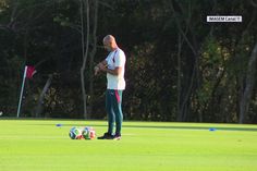 João Neves e Pedro Gonçalves à parte no primeiro treino no México