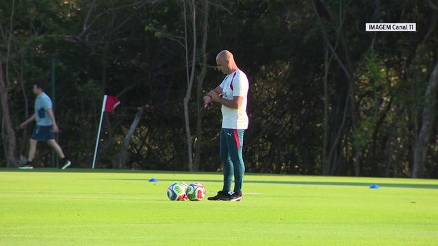 João Neves e Pedro Gonçalves à parte no primeiro treino no México
