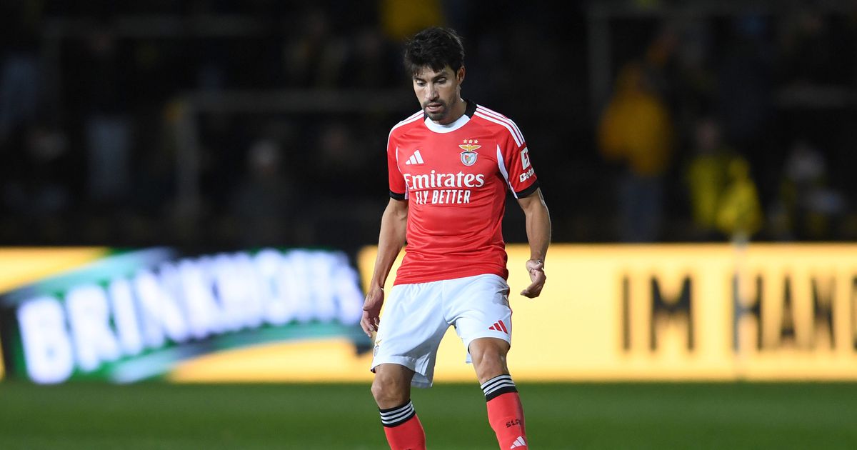 Gaitán feliz por voltar a vestir a camisola do Benfica: «Tive o privilégio...»