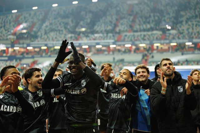 Ndoye e Nélson Oliveira não têm encontrado o caminho da baliza - Foto: IMAGO