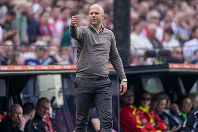 Arne Slot confirma negociações para suceder a Klopp no Liverpool