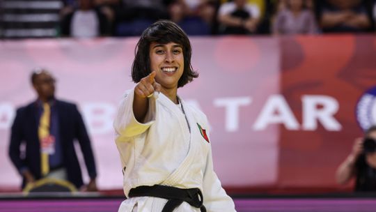 Catarina Costa combate pelo bronze, Telma Monteiro termina Europeu em 7.ª