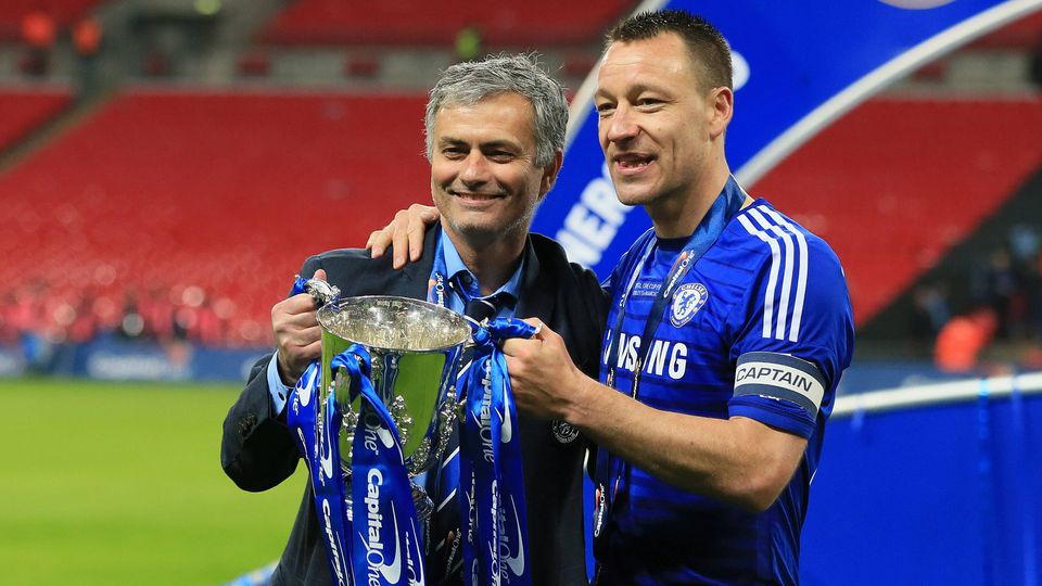 Terry lembra primeira conferência de Mourinho: «Estávamos todos borrados»