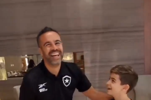 Vídeo: criança pede a Artur Jorge para não atender chamadas de... Ronaldo