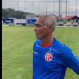 VÍDEO: Romário já se treina para regresso aos relvados