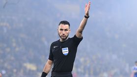 Árbitro afastado na Ligue 1 após arbitragem polémica no Marselha-Nice