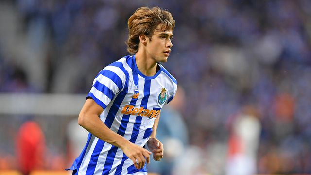 «Acendo uma velinha para que Rodrigo Mora fique mais 3 ou 4 anos em Portugal»