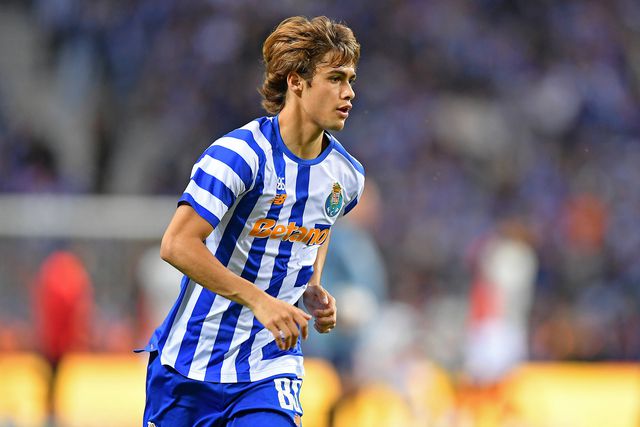 «Acendo uma velinha para que Rodrigo Mora fique mais 3 ou 4 anos em Portugal»