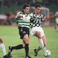 Litos em duelo com Iordanov, do Sporting, em abril de 1999 (ASF/PRESS PHOTO AGENCY)