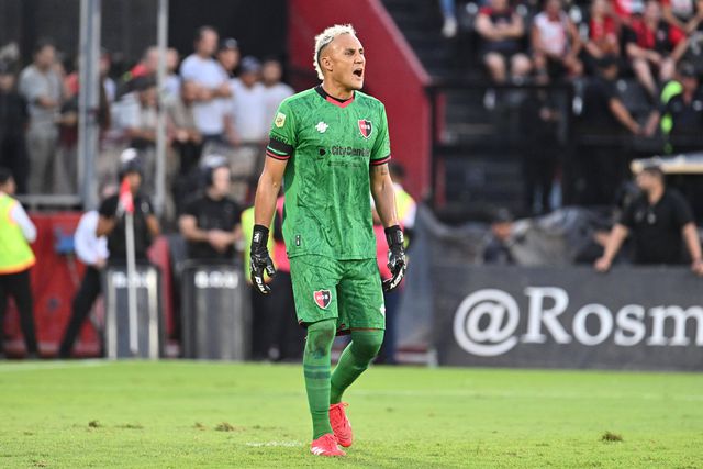 Navas já está de saída: Newell's questiona «compromisso, profissionalismo e respeito»