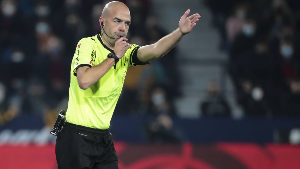 VAR da final da Taça do Rei ataca Real Madrid TV e madrilenos reagem
