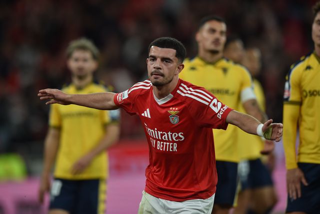 Zeki Amdouni, 24 anos, está emprestado ao Benfica pelo Burnley, que pagou 18,6 milhões de euros para contratá-lo