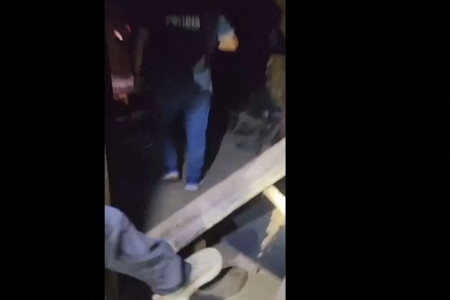 Vídeo incrível mostra resgate de familiares de jogador equatoriano