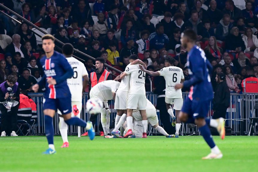 Nice festeja no Parque dos Príncipes frente ao PSG