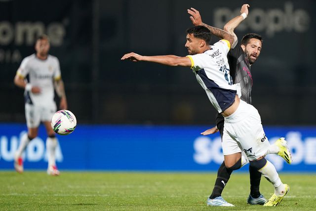 Bracarenses estão à procura das melhores soluções para darem a volta ao texto no dérbi (Foto: Hugo Delgado/LUSA)