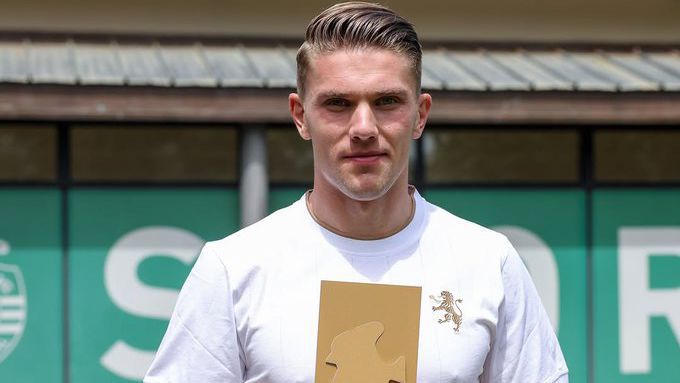 Gyokeres já recebeu o prémio de Melhor Jogador do mês de março