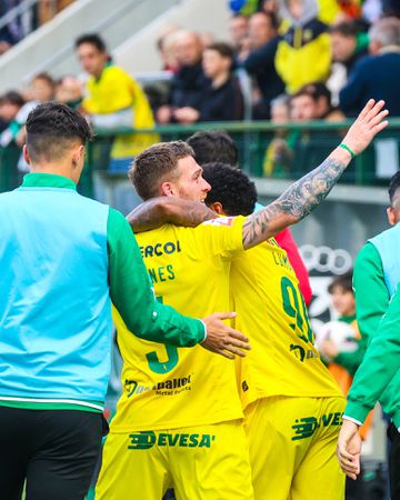 Antunes dedica golo ao pai, que morreu esta semana (vídeo)