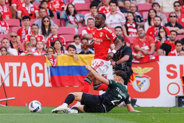 Benfica: dignidade e algo mais