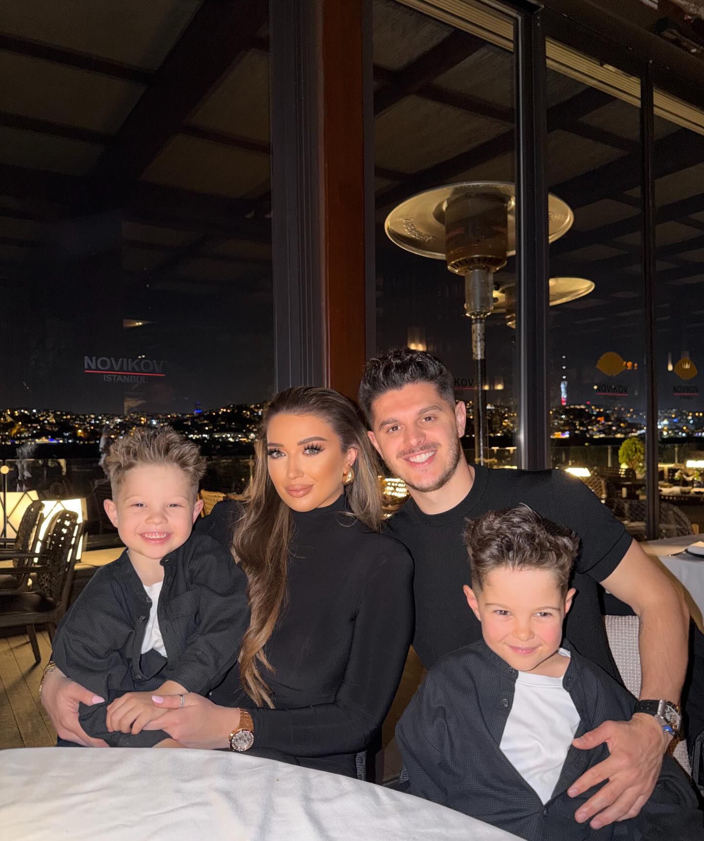 Milot Rashica e Belkiz Kera têm dois filhos (instagram)