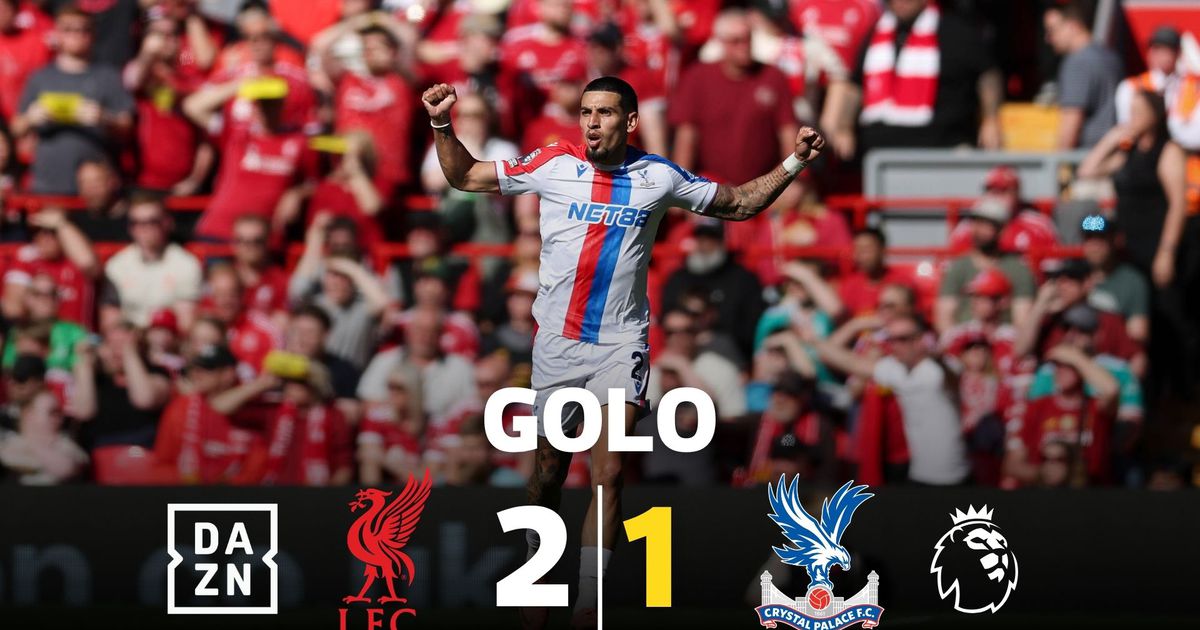 Falta de fair-play em Anfield? Guarda-redes lesiona-se e Muñoz... faz golo