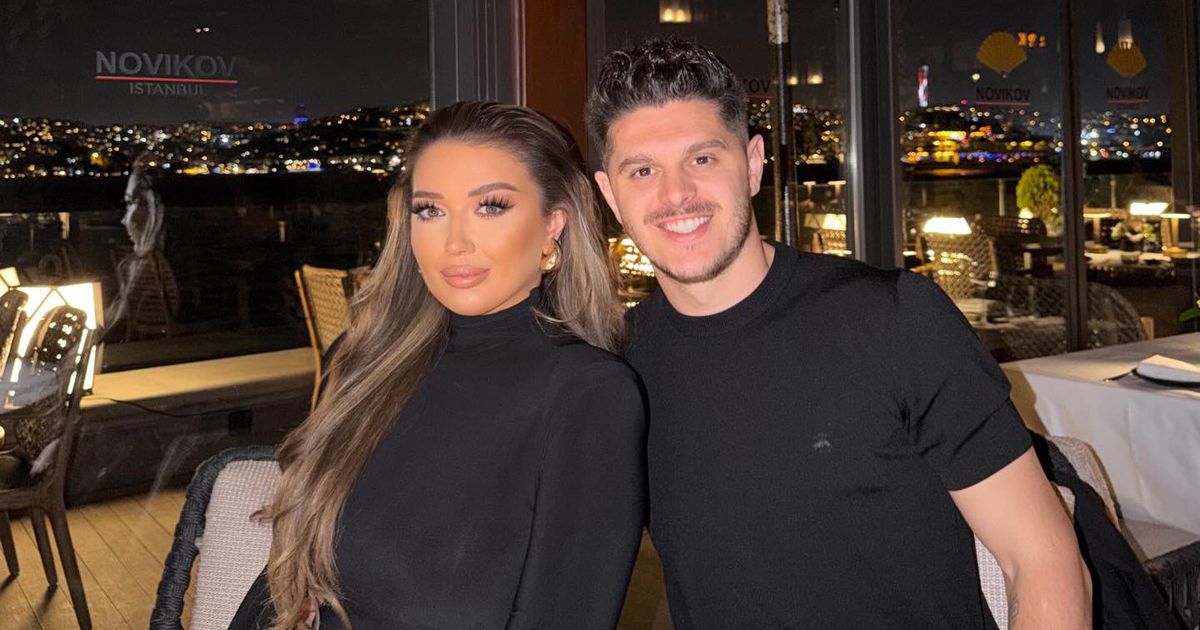 VÍDEO: queria oferecer a camisola à mulher mas houve desarme de lançamento