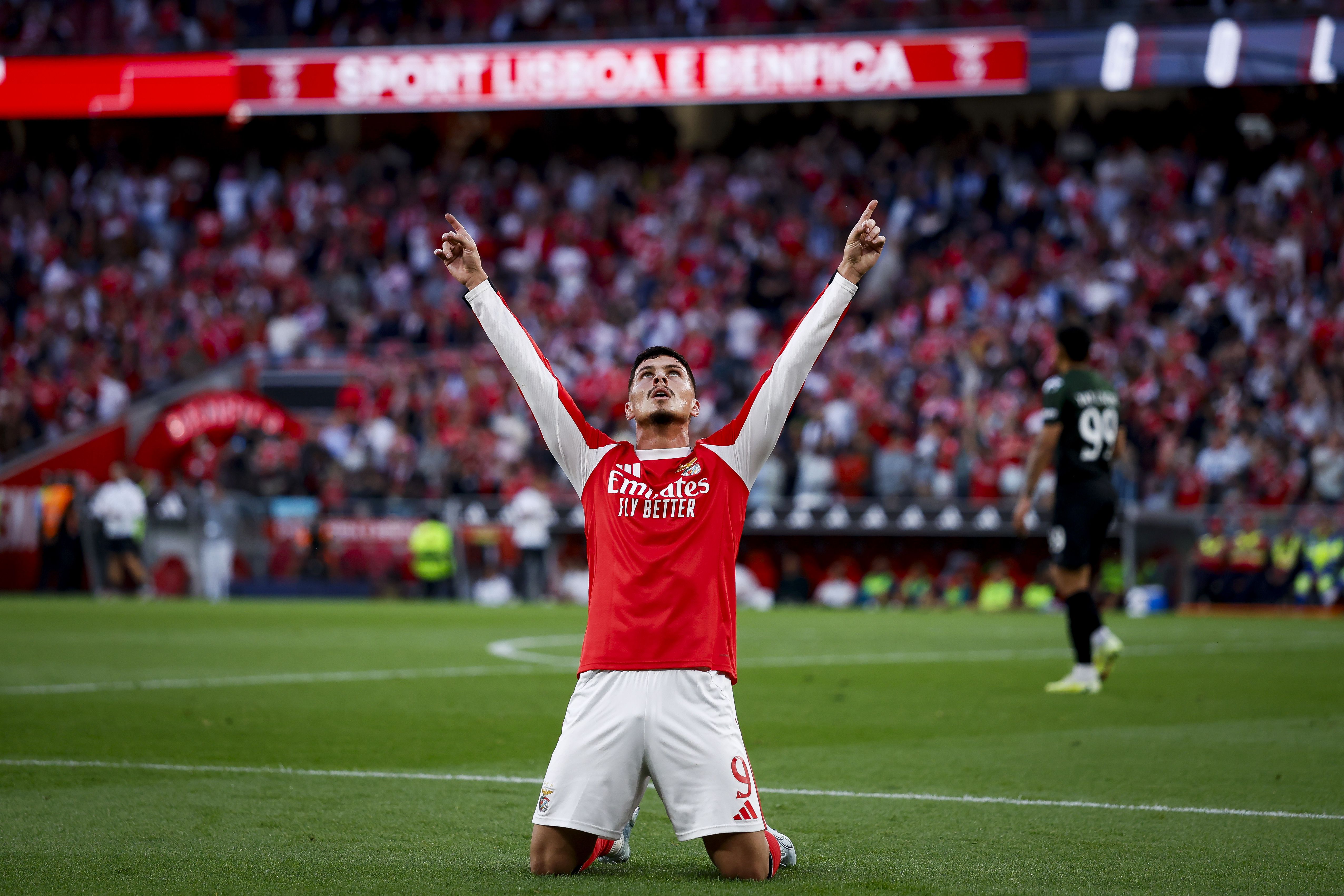 Ivanovic festeja golo marcado pelo Benfica - Foto: Filipe Amorim/LUSA