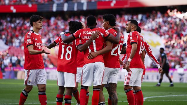 «É aqui que se formam as lendas»: Benfica mostra a camisola para 2026/27