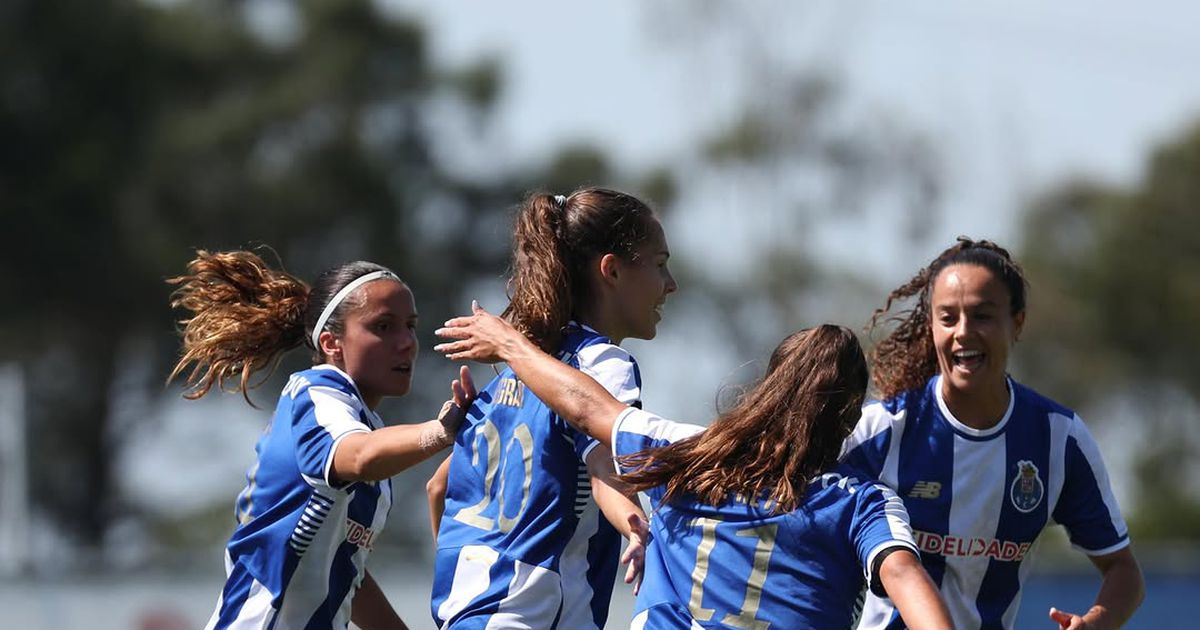 Grande celebração da equipa feminina no Olival