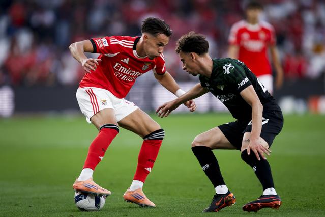 Dedic em ação no jogo frente ao Moreirense  — Foto: Filipe Amorim/LUSA