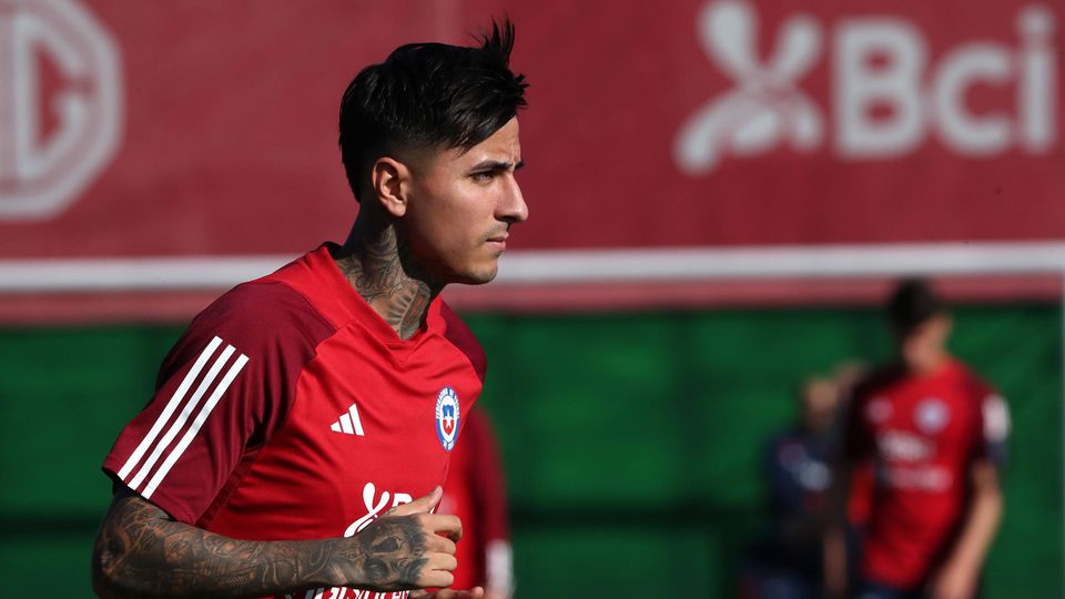 Internacional chileno apontado ao FC Porto