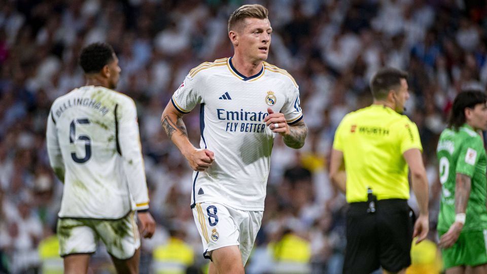 Vídeo: muitas lágrimas na despedida de Toni Kroos do Bernabéu