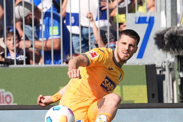 Benfica: Hoffenheim insiste em Jurásek