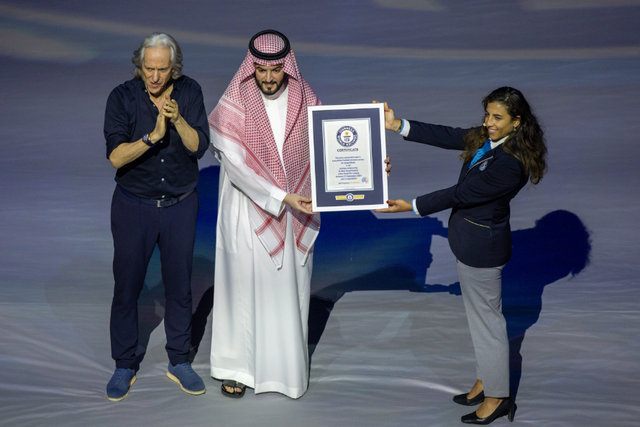 Jorge Jesus recebe certificado do Guinness por recorde mundial no Al Hilal (vídeo)